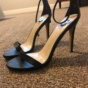 Guess heels